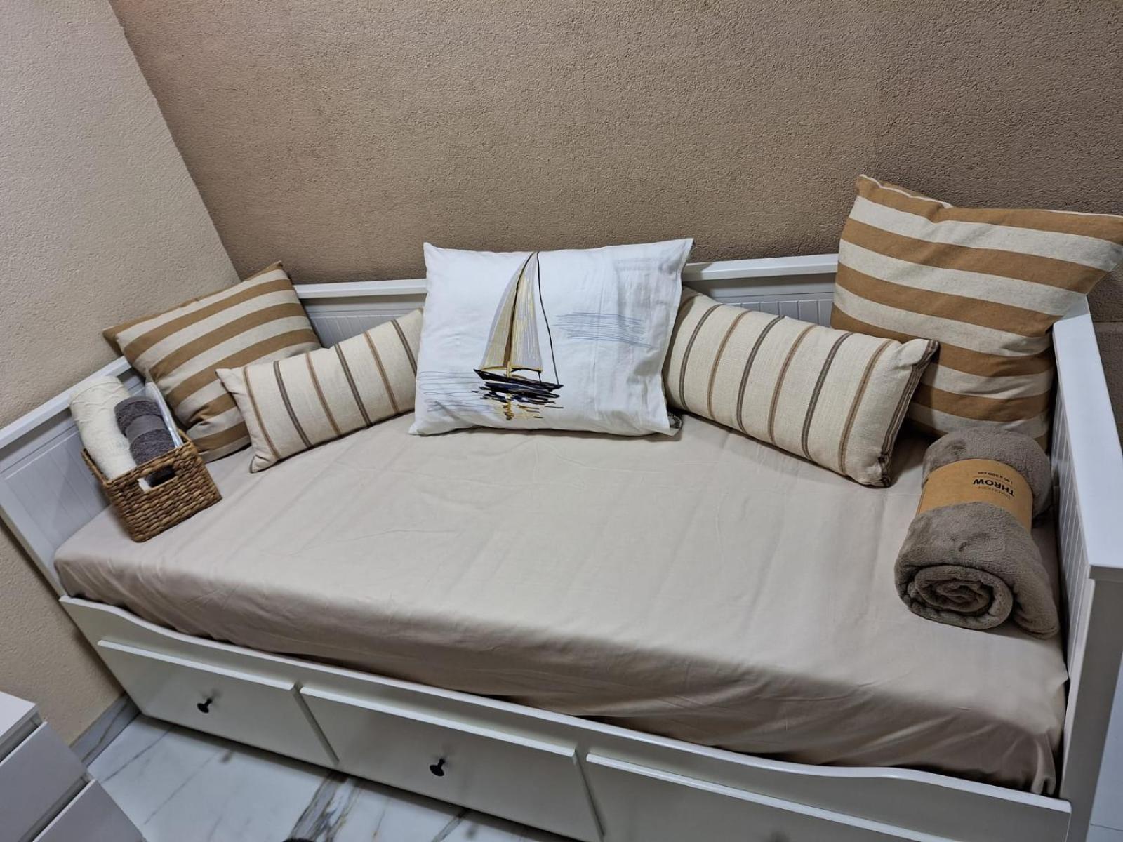 Apartman Barka ゴルバッツ エクステリア 写真